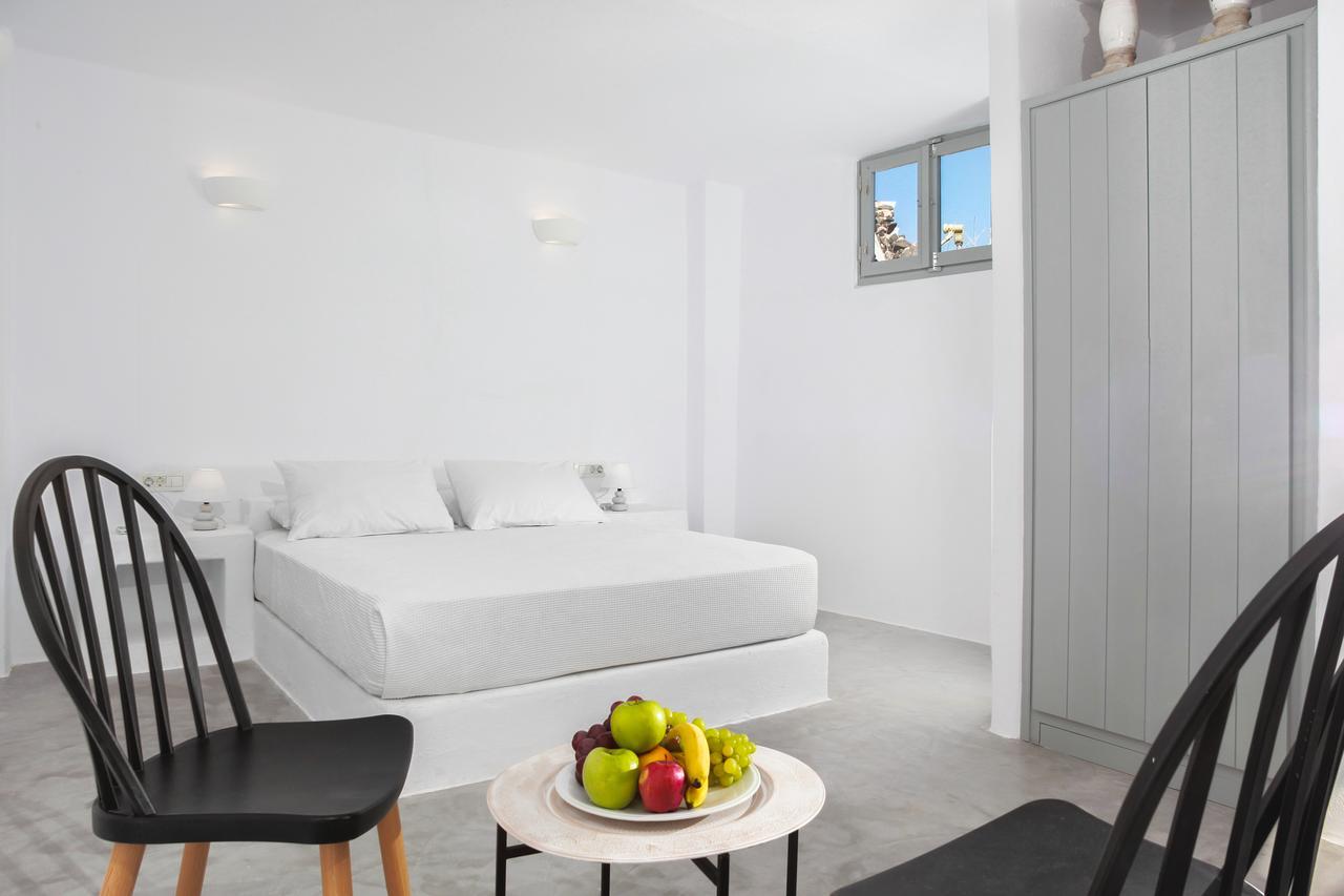 Lava Suites & Lounge Фира Екстериор снимка