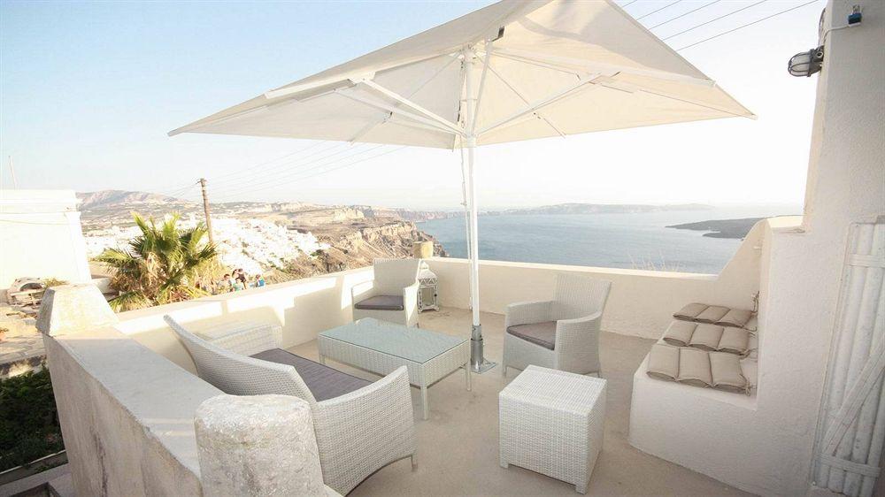 Lava Suites & Lounge Фира Екстериор снимка